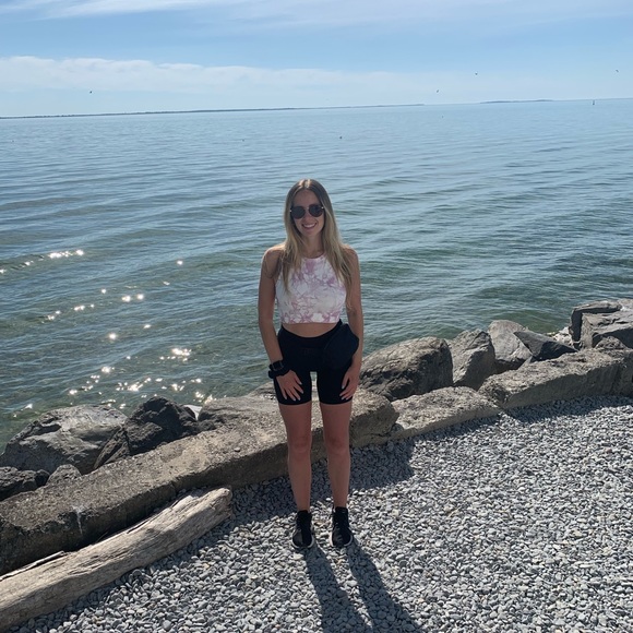 Meet your Posher, Cassidy - Picture 1 of 1